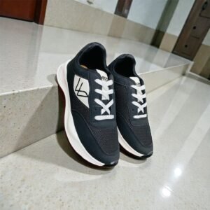 স্নিকার্স কালো কালার